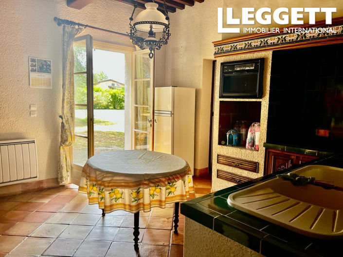 Image No.6-4 Bed House for sale