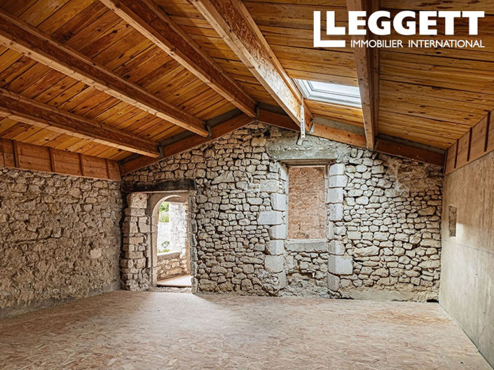 Image No.2-4 Bed House for sale