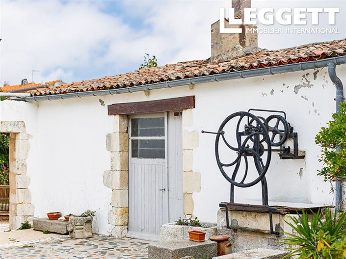 Image No.6-4 Bed House for sale