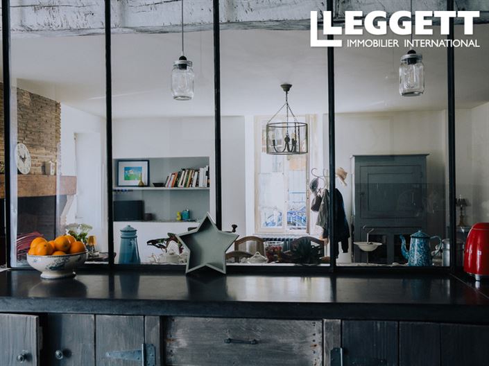 Image No.4-8 Bed House for sale