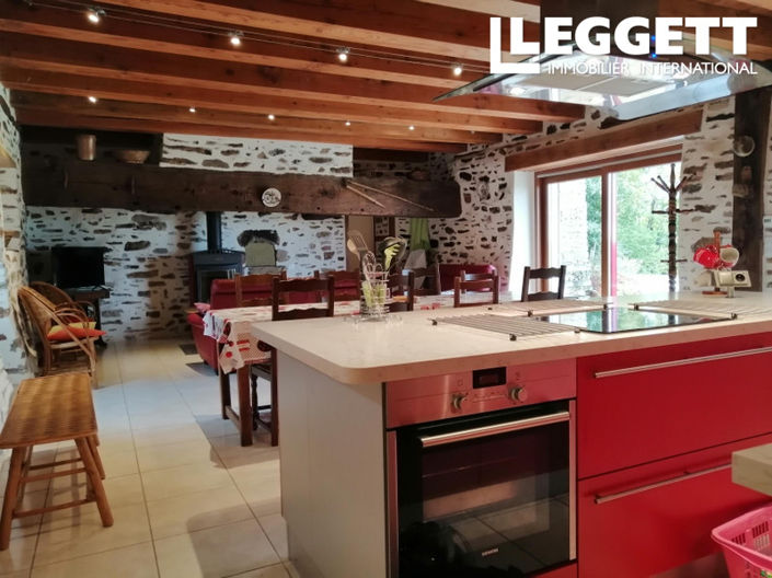 Image No.3-4 Bed House for sale