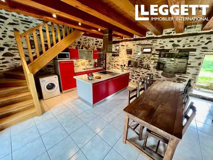 Image No.6-4 Bed House for sale