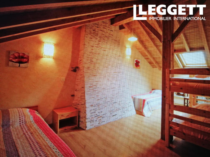 Image No.6-4 Bed House for sale