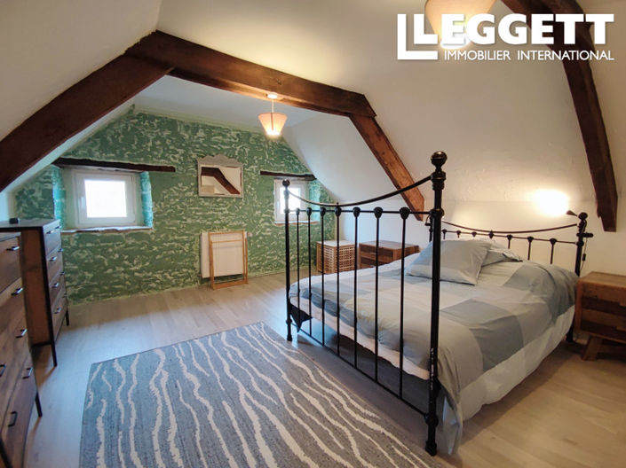 Image No.10-5 Bed House for sale