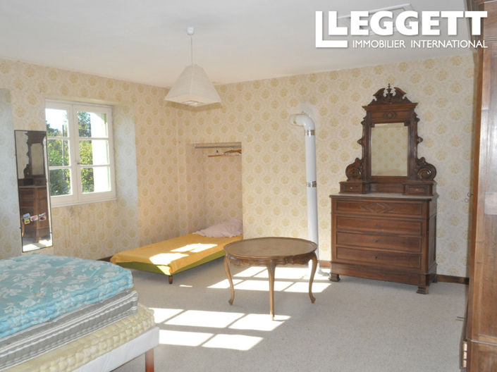 Image No.10-2 Bed House for sale