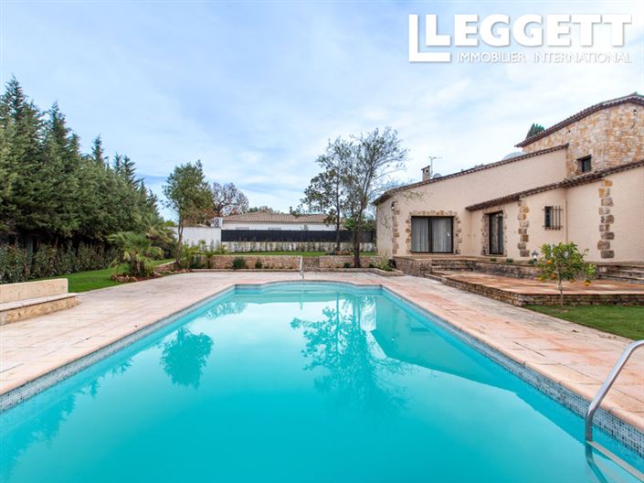 Image No.2-4 Bed House for sale