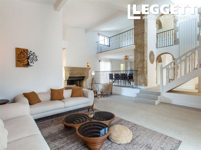 Image No.3-4 Bed House for sale