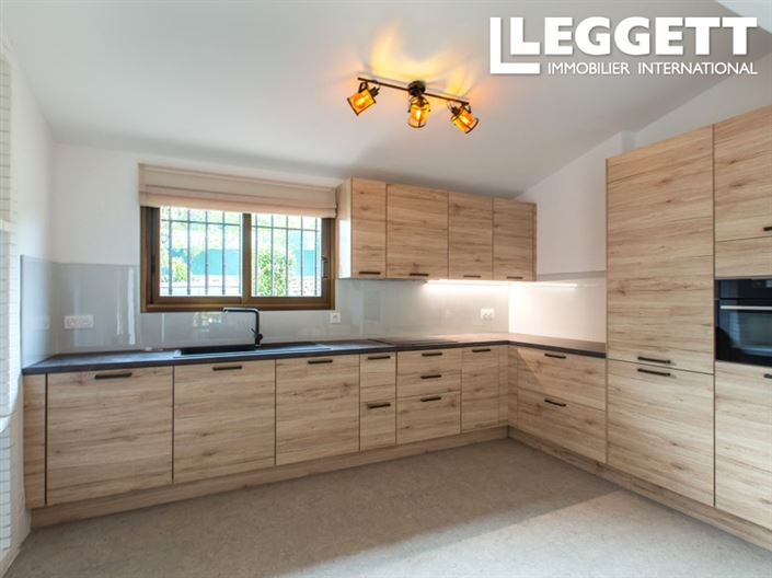 Image No.5-4 Bed House for sale