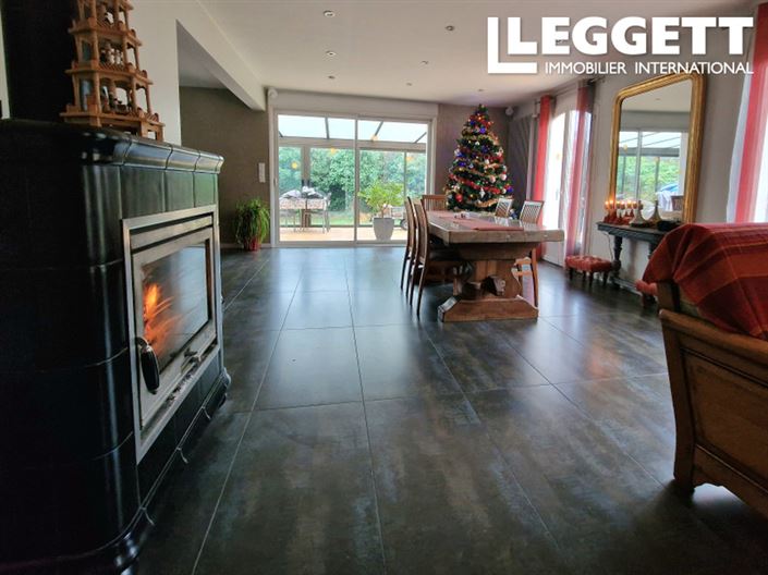 Image No.3-4 Bed House for sale