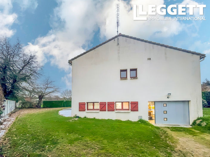 Image No.10-5 Bed House for sale