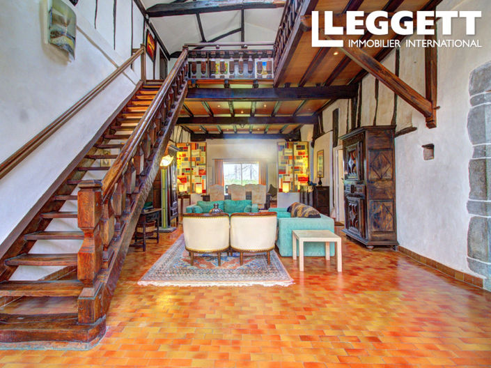 Image No.3-5 Bed House for sale