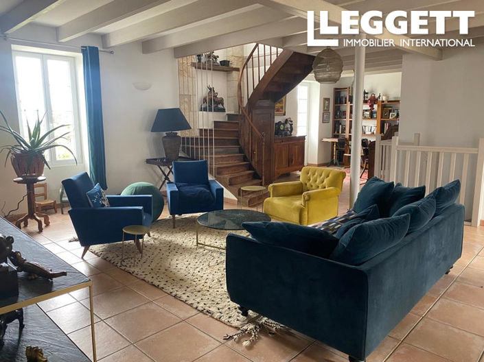 Image No.3-5 Bed House for sale