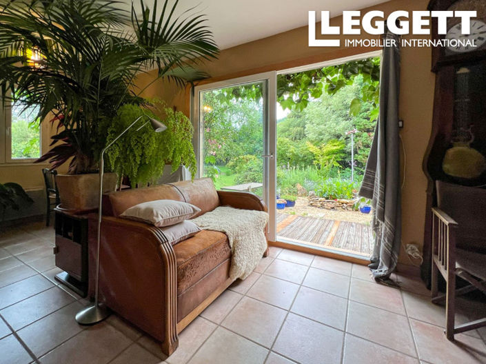 Image No.6-3 Bed House for sale