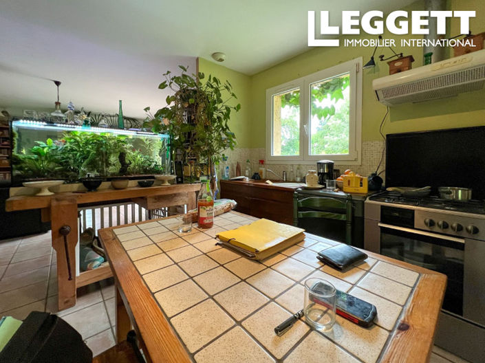 Image No.9-3 Bed House for sale