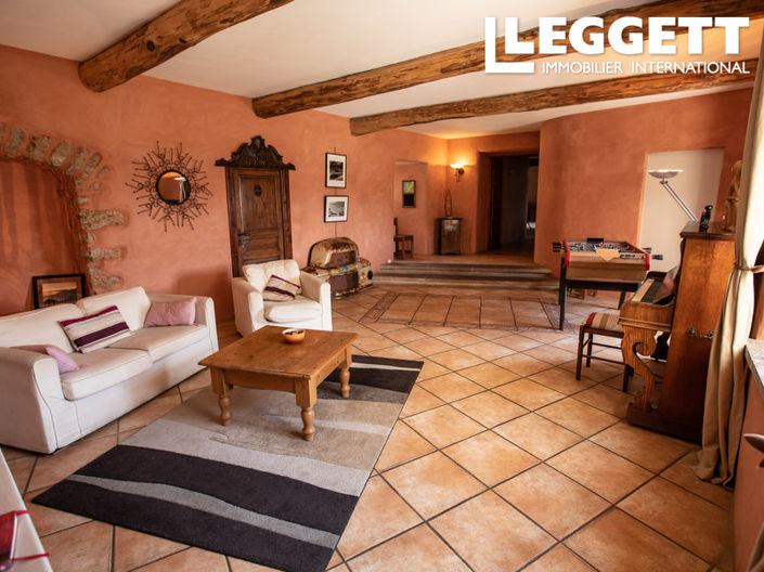 Image No.7-6 Bed House for sale