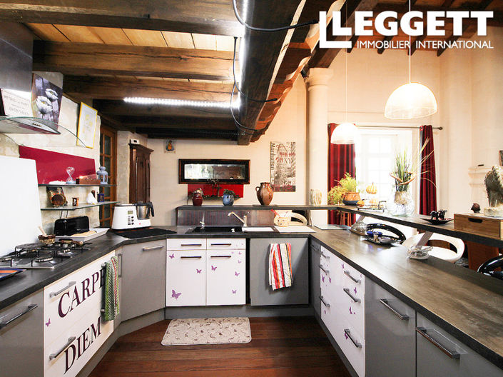 Image No.6-4 Bed House for sale