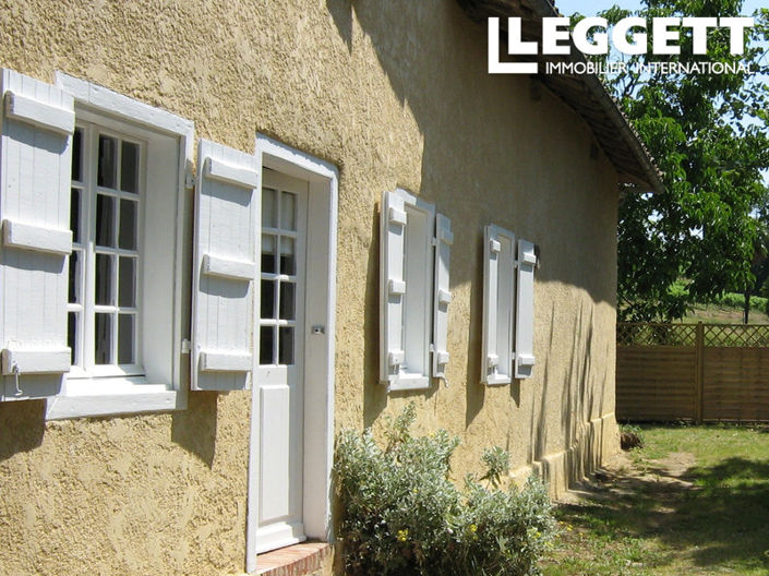 Image No.1-Maison de 4 chambres à vendre à Avéron-Bergelle