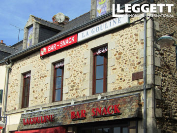 1 - Villaines-la-Juhel, Commercial