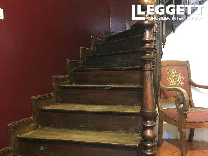 Image No.10-3 Bed House for sale