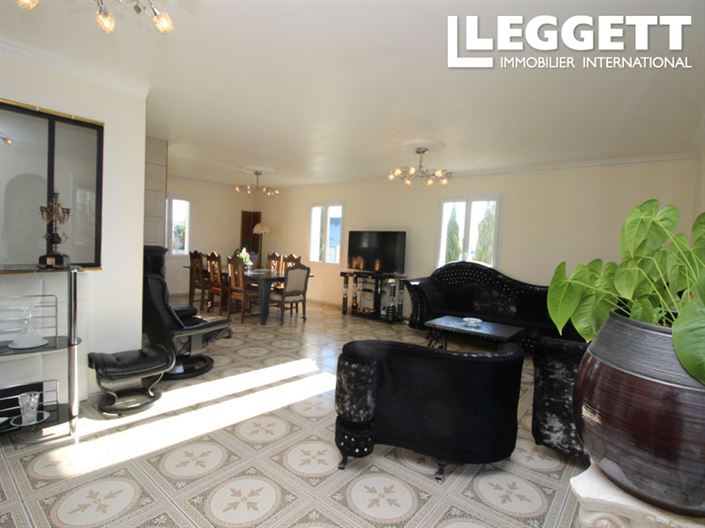 Image No.2-5 Bed House for sale