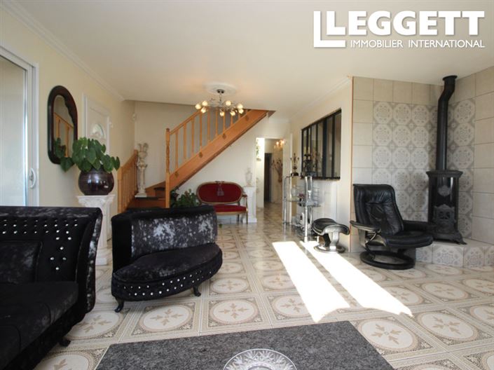 Image No.3-5 Bed House for sale