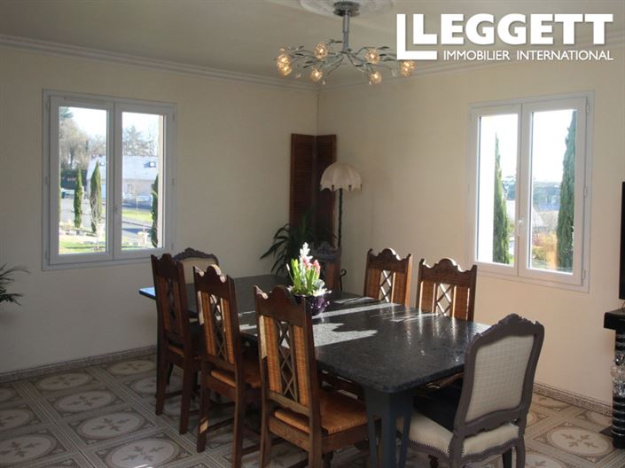 Image No.5-5 Bed House for sale