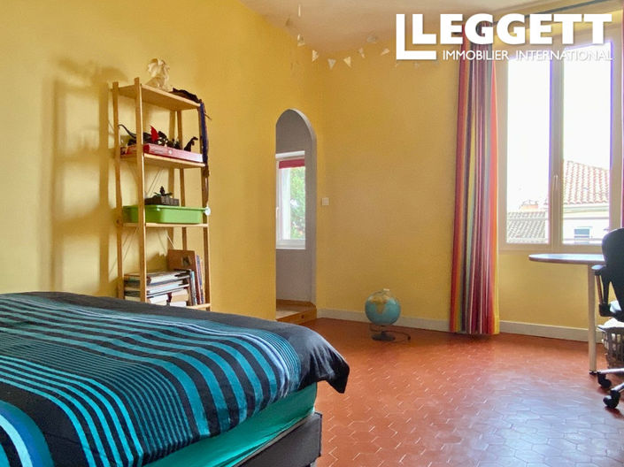 Image No.7-4 Bed House for sale