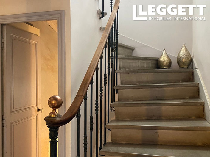 Image No.9-4 Bed House for sale