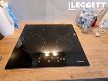 ahr0chm6ly9jzg4uagvzdglhlmltbw8vaw1hz2uvvevom