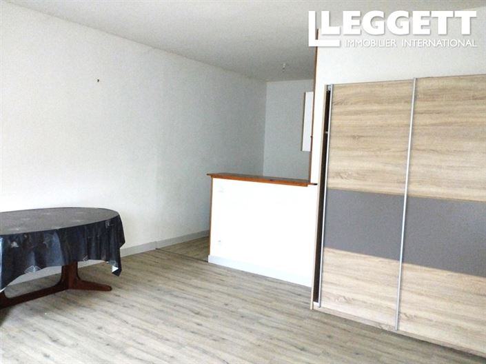 Image No.5-2 Bed House for sale