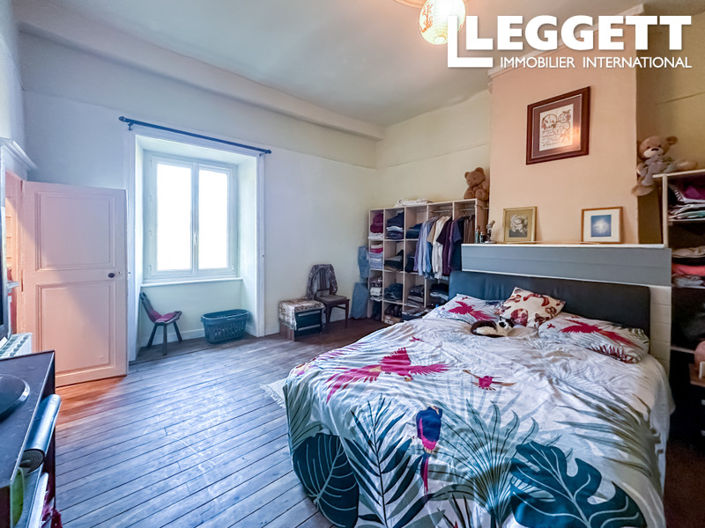 Image No.7-3 Bed House for sale