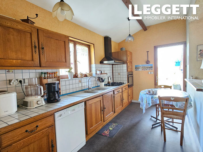 Image No.4-4 Bed House for sale