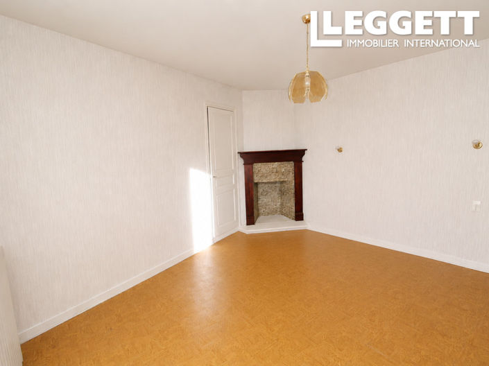Image No.8-4 Bed House for sale