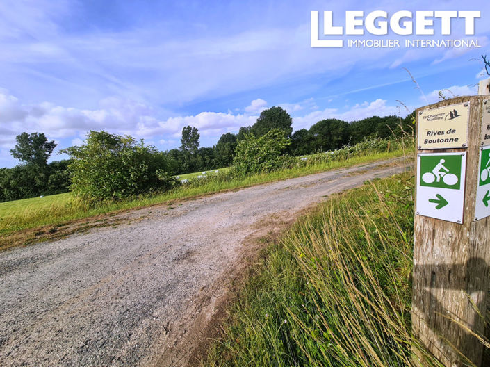 Image No.10-2 Bed House for sale