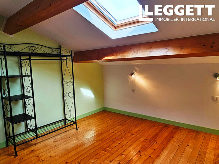 Image No.6-2 Bed House for sale