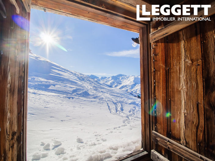 Image No.1-2 Bed House for sale