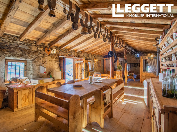 Image No.6-2 Bed House for sale