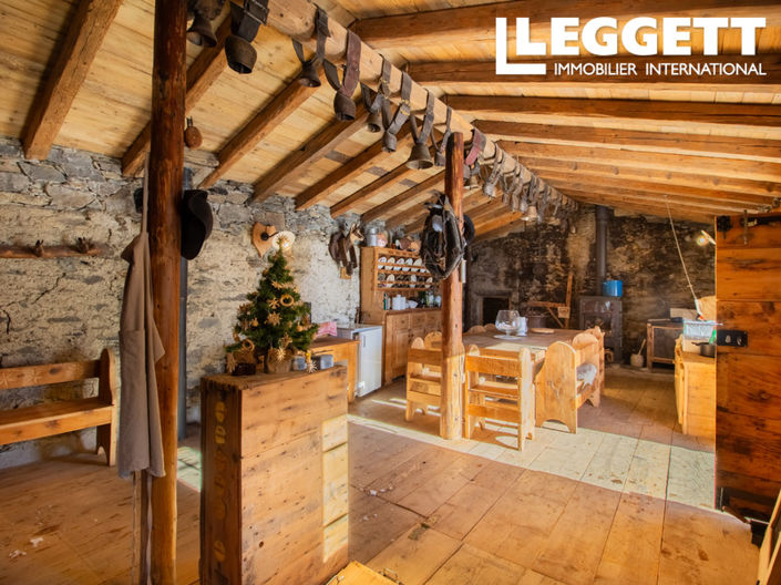Image No.7-2 Bed House for sale