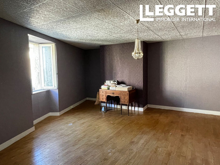 Image No.7-3 Bed House for sale