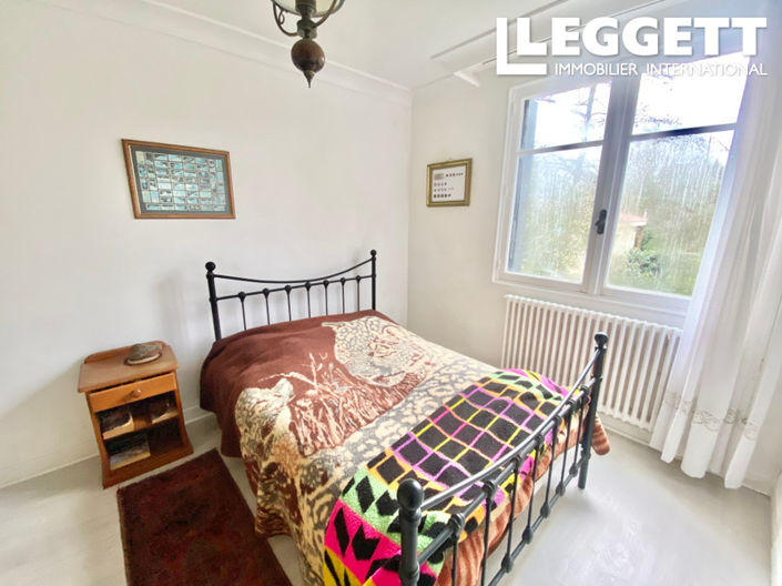 Image No.6-6 Bed House for sale