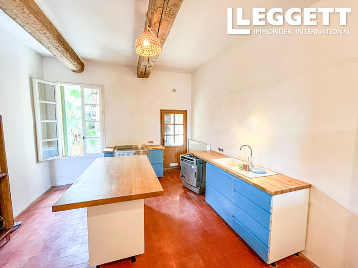 Image No.7-6 Bed House for sale