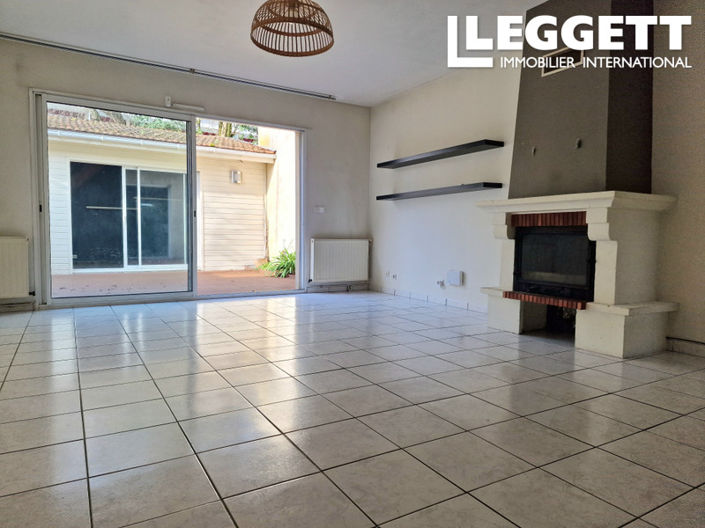 Image No.1-4 Bed House for sale