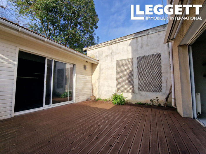 Image No.6-4 Bed House for sale