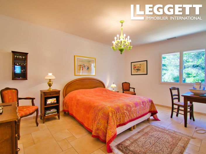 Image No.7-3 Bed House for sale
