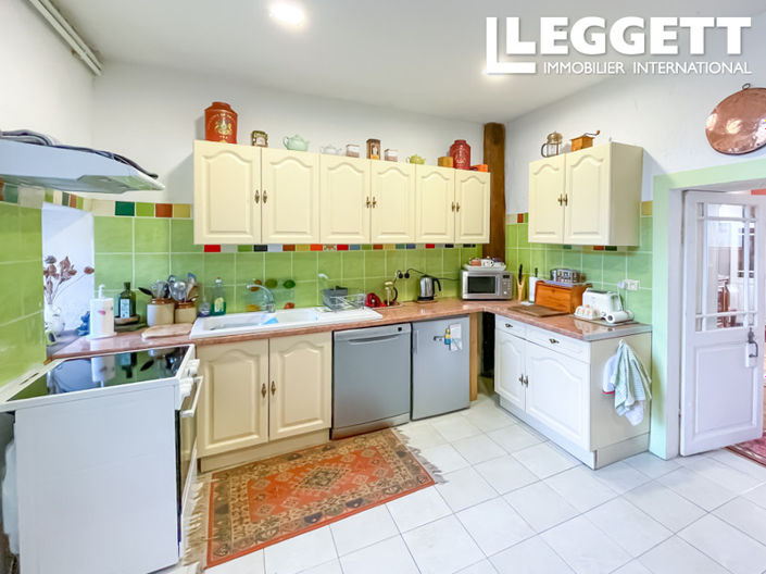 Image No.8-3 Bed House for sale