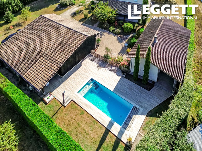 Image No.1-6 Bed House for sale