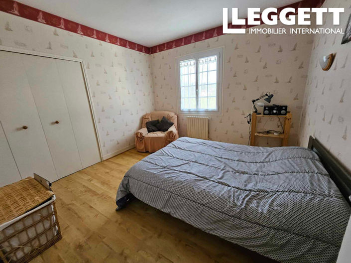 Image No.7-4 Bed House for sale