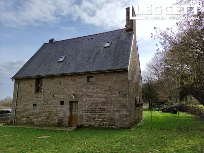 Image No.1-4 Bed House for sale