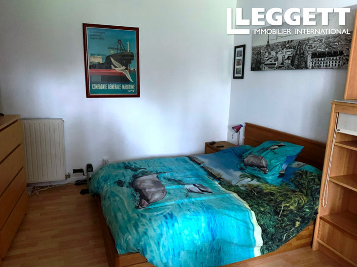 Image No.6-6 Bed House for sale