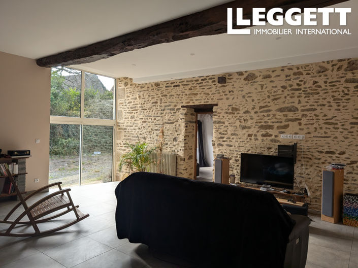 Image No.6-4 Bed House for sale